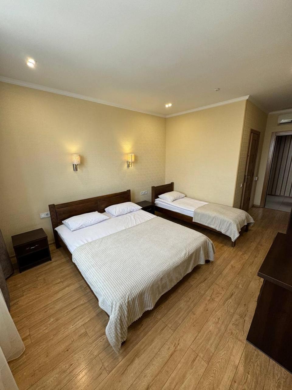 Passage Hotel Тернополь Экстерьер фото