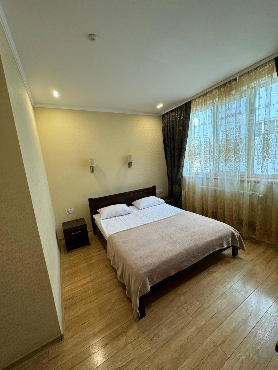 Passage Hotel Тернополь Экстерьер фото
